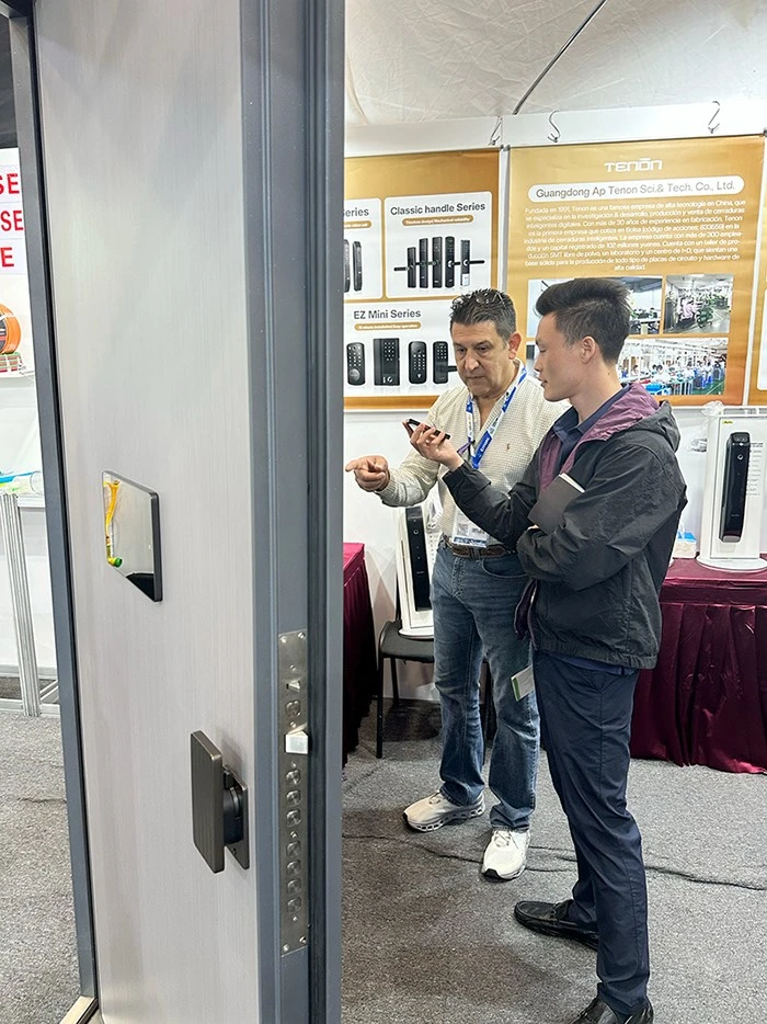 Tenon smart door Tenon smart door